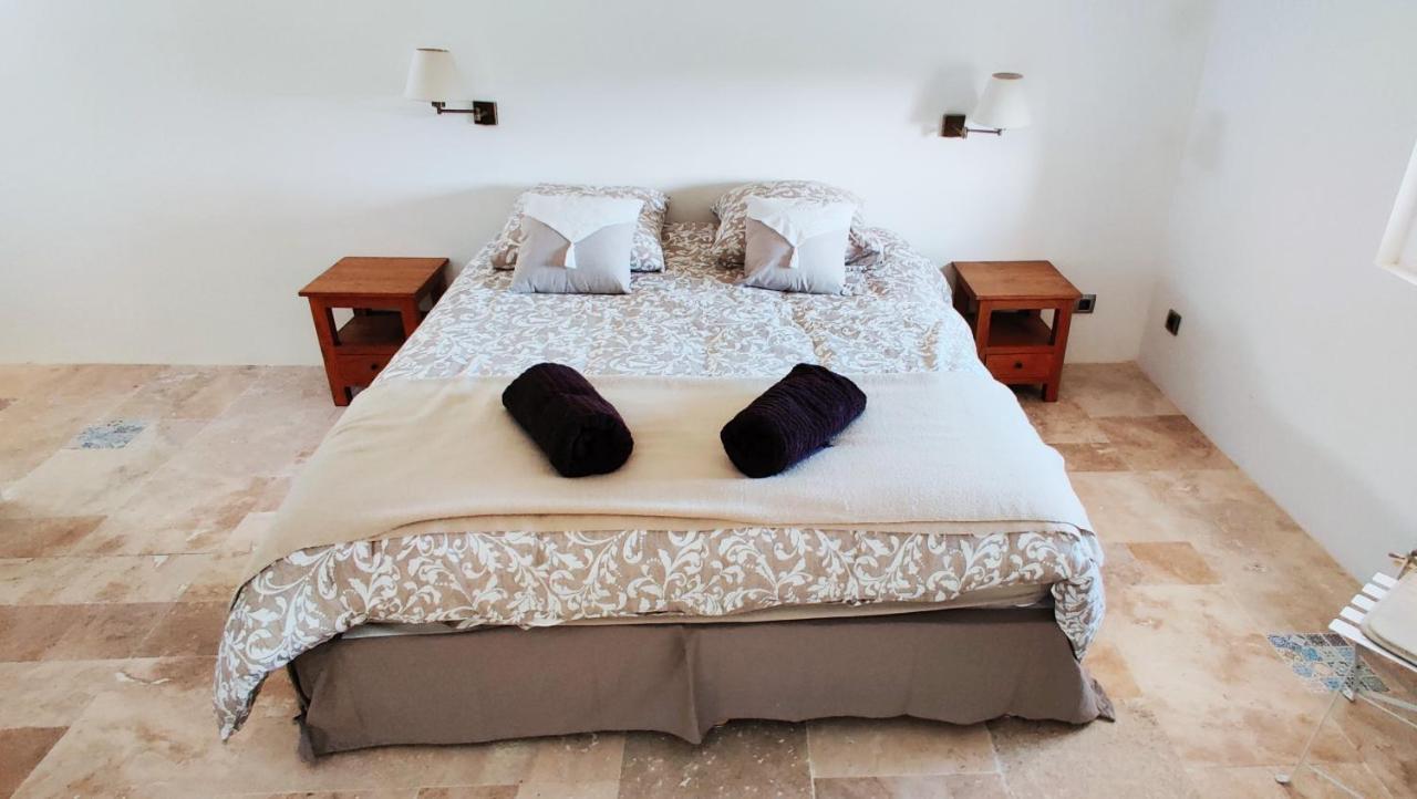 Superbe Chambre Avec Terrasse, Parking Prive, Jardin, Calme, Climatisation, 10 Mn Pont Du Gard #7 Apartment Rochefort-du-Gard Ngoại thất bức ảnh